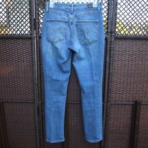 Levi’s Bold Curve Classic jeans